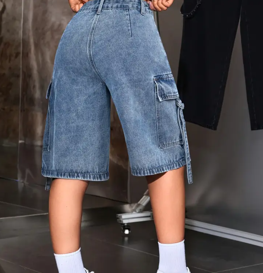 Wide Leg Pocket Detail Denim Short